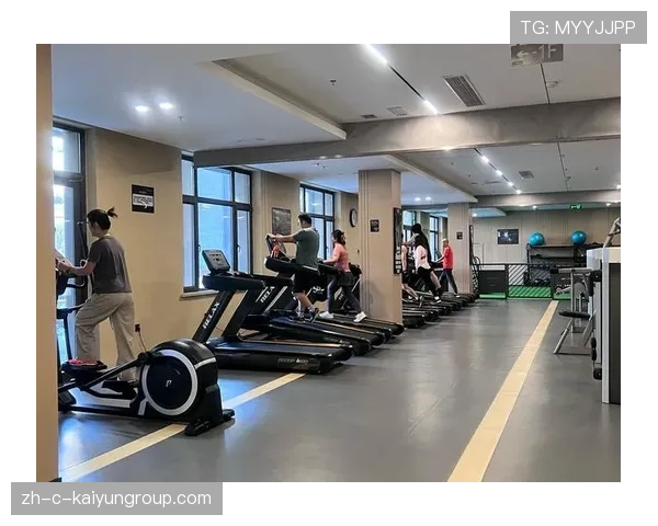 俱乐部推出老年健身课程 回应社区需求，老年健身班